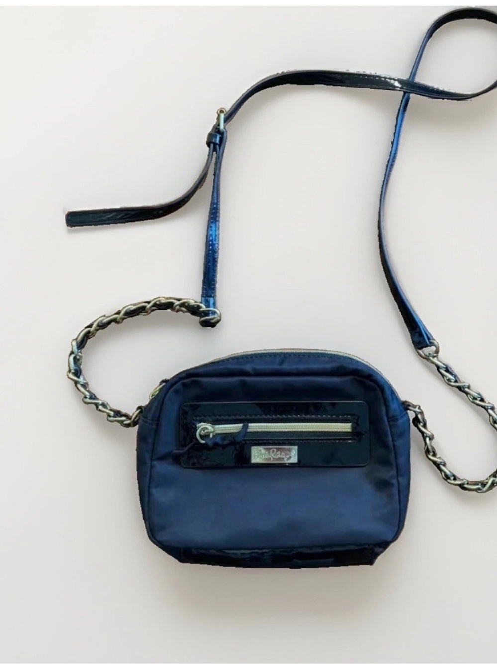 Lilly Pulitzer Y2K Chain-Accent Crossbody Bag nylon sleek